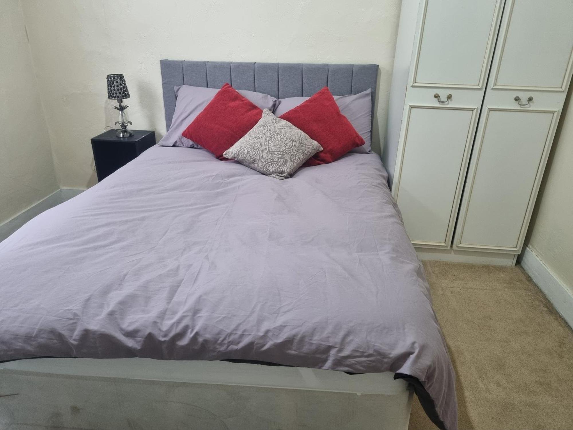 Private Rooms In Croydon London Thornton Heath Экстерьер фото